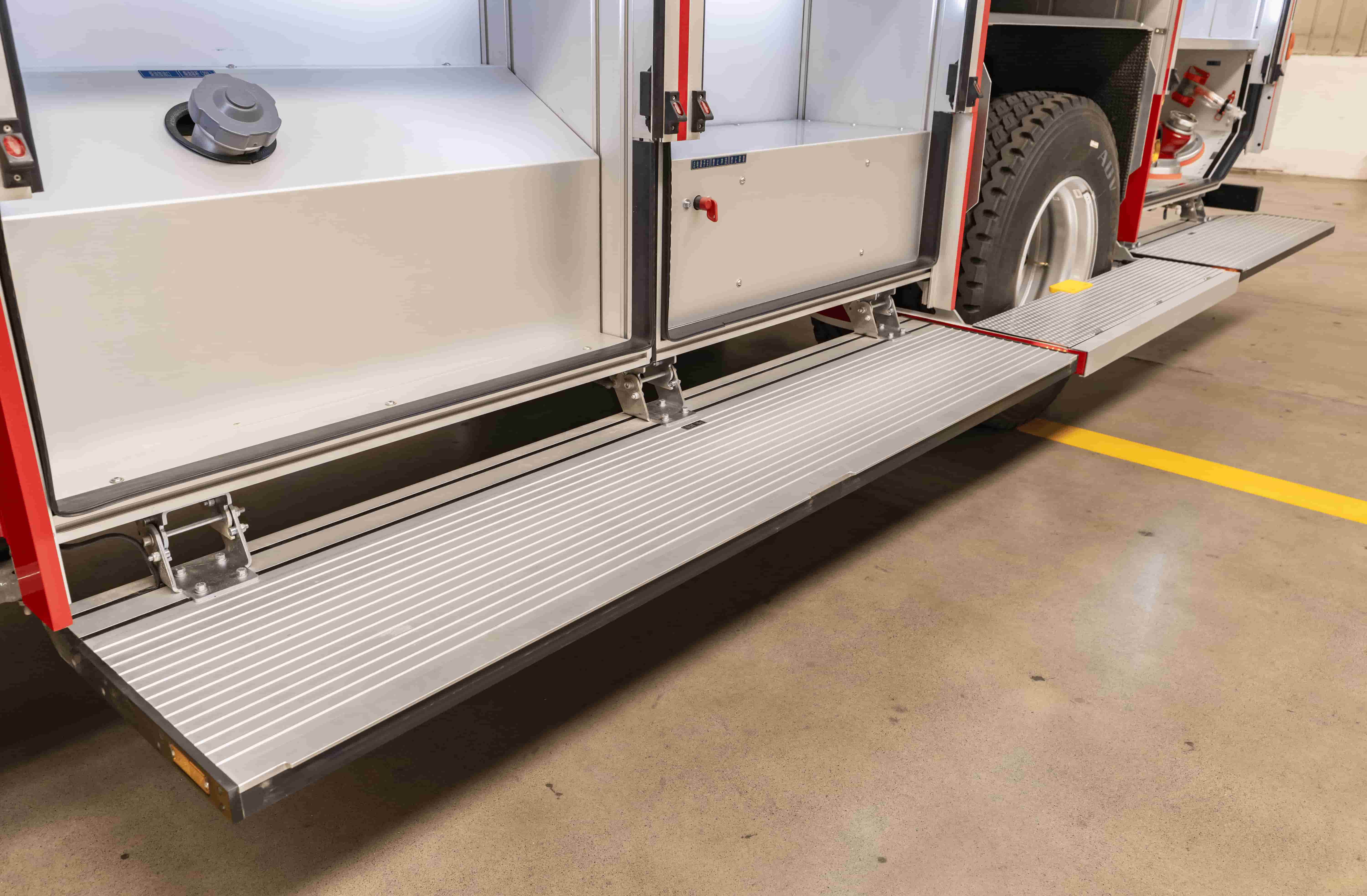 SG35型水罐消防车